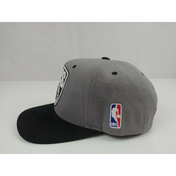 Brooklyn Nets Mitchell and Ness NBA  Black & Gray  Adjustable Cap - Picture 3 of 8